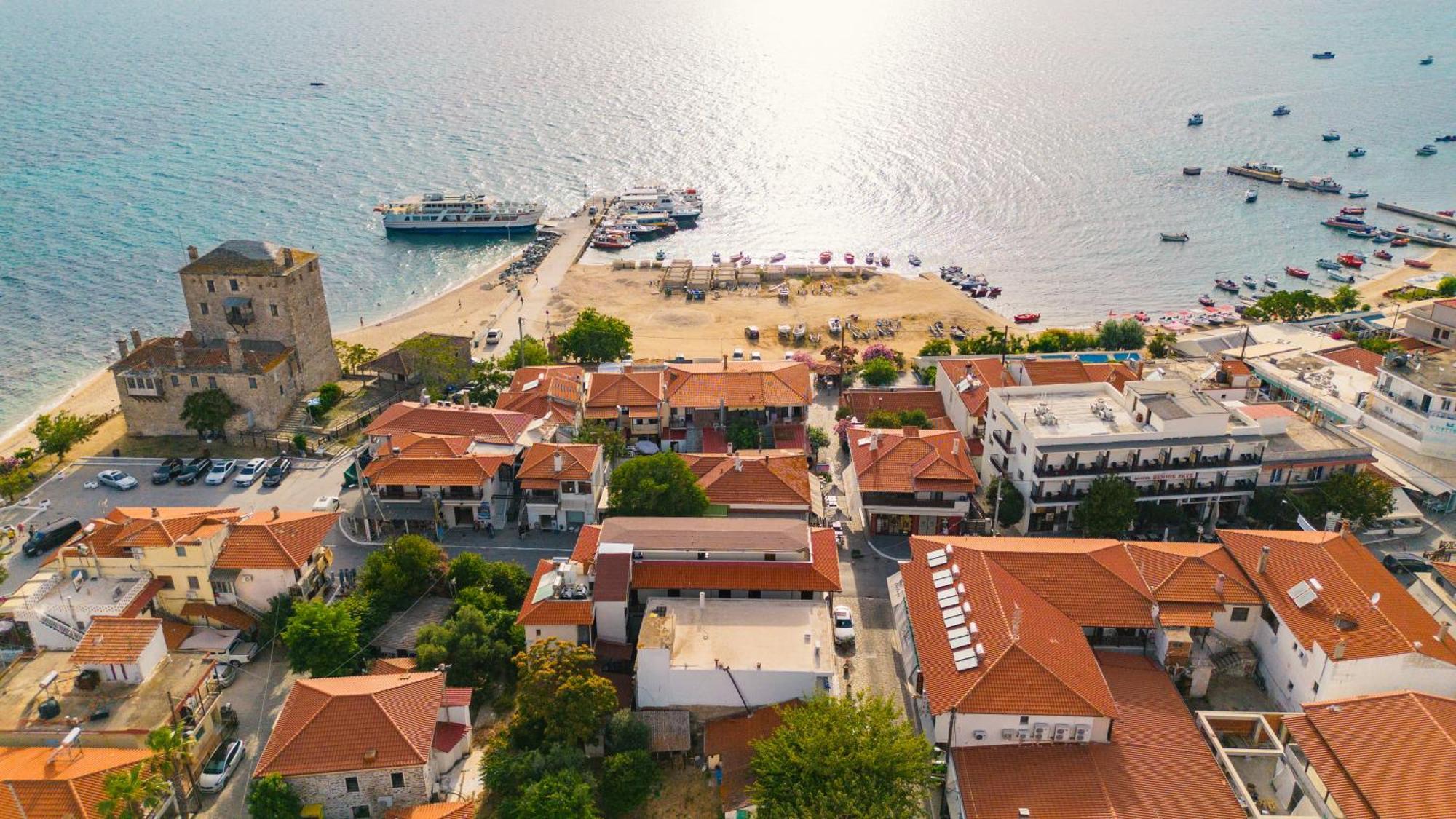 Athos Guest House Pansion Ouranoupoli Exterior foto