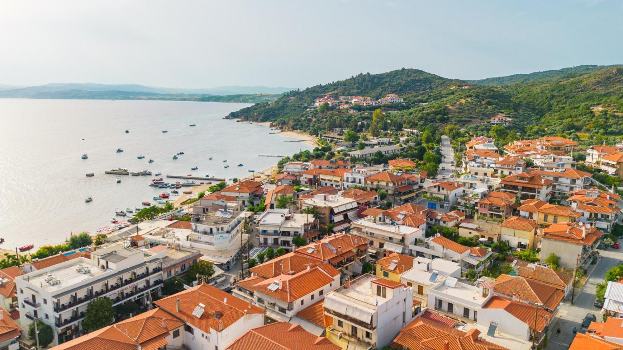 Athos Guest House Pansion Ouranoupoli Exterior foto